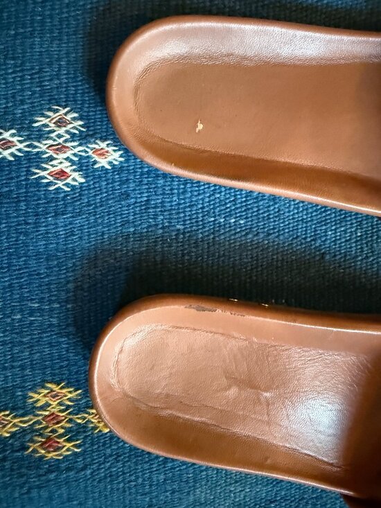 Beek Gallito leather slides - EUC - Picture 9 of 9